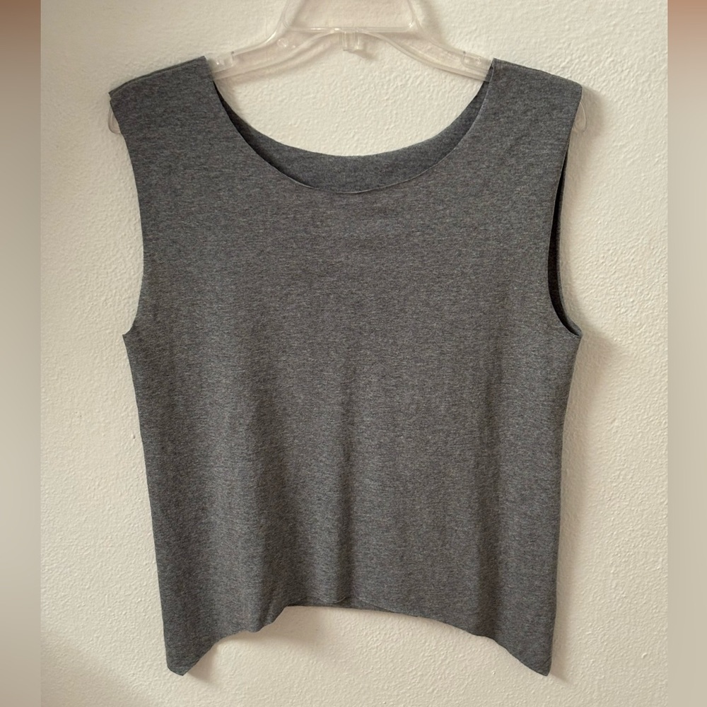 Heart cut out grey tank top, custom made size XS - Picture 6 of 6